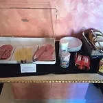 Bed and breakfast Pope's 4*