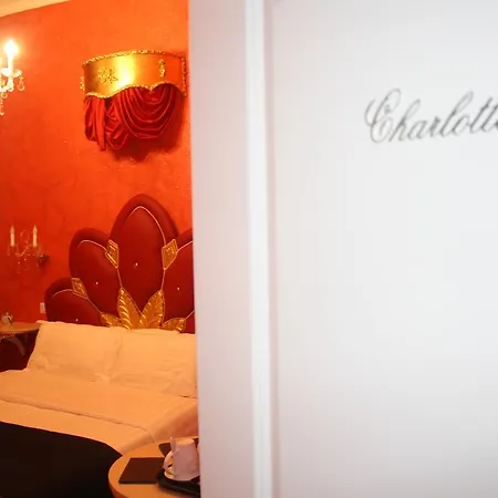 Bed and breakfast Pope's 4*