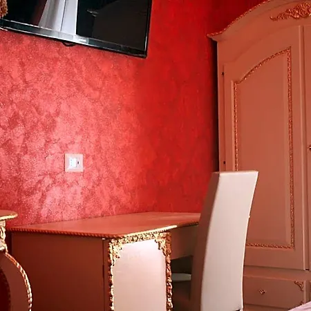 Pope's Couette-café 4*