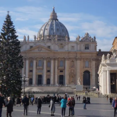 Pope's Рим